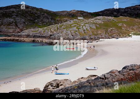 Plage à Achmelvich à Assynt, Sutherland, nord-ouest de l'Écosse, Achmelvich Bay, Highlands. Écosse, Royaume-Uni Banque D'Images