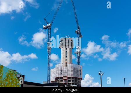 Construction d'Octagon, un bâtiment de 155 mètres de haut de forme octogonale abritant des appartements et un hôtel dans le développement du Paradis à birmingham Banque D'Images