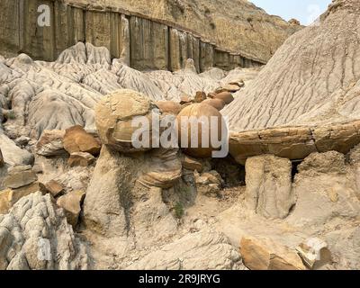 La zone des ballons de canon des collines et des montagnes des badlands dans le parc national Theodore Roosevelt, dans le Dakota du Nord. Banque D'Images