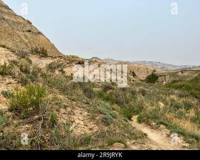 La zone des ballons de canon des collines et des montagnes des badlands dans le parc national Theodore Roosevelt, dans le Dakota du Nord. Banque D'Images