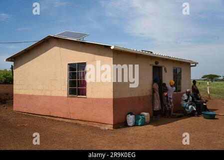 Nicolas Remene / le Pictorium - l'énergie solaire et le développement rural dans la région du KwaZulu-Natal - 7/3/2018 - Afrique du Sud / KwaZulu-Natal / Mkuze - Maison à Emthekwni, Hlabisa , KwaZulu-Natal (ZA) Banque D'Images