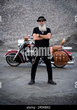 moto cycliste indien homme barbe rock'n roll Banque D'Images