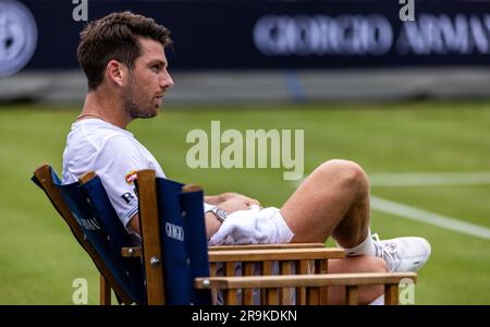 Cameron Norrie lors de son ATP EXHO singles match contre Frances Tiafoe le premier jour du Giorgio Armani tennis Classic au Hurlingham Club, Londres. Date de la photo: Mardi 27 juin 2023. Banque D'Images