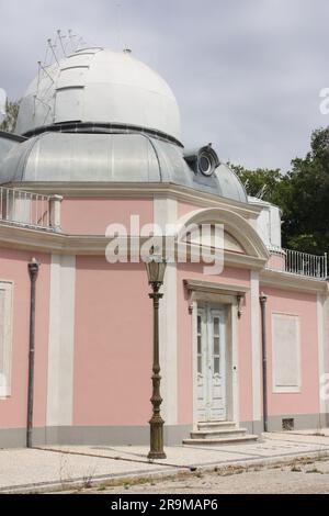 L'observatoire dans les jardins botaniques de Lisbonne Banque D'Images