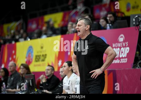 28th juin 2023 ; The Quaycenter, Sydney Olympic Park, Sydney, Nouvelle-Galles du Sud, Australie: Coupe de l'Asie FIBA Womens 2023, Nouvelle-Zélande contre Liban; Guy Molloy entraîneur de Nouvelle-Zélande Banque D'Images