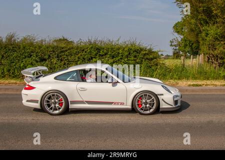 2011 Porsche 911 GT3 RS 4,0 Carrara blanc car coupé essence 3996 cc Classic & Performance Motor Show à Hoghton Tower ; Supercar Showtime juin 2023 Banque D'Images