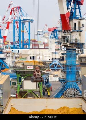 L'ancien Ashdod est maintenant la sixième plus grande ville d'Israël. Situé sur la côte méditerranéenne, il est devenu l'un des centres industriels les plus importants Banque D'Images