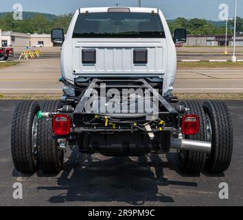 Un pick-up Dodge RAM 3500 Heavy Duty à châssis-cabine à vendre chez un concessionnaire de Warren, Pennsylvanie, États-Unis Banque D'Images