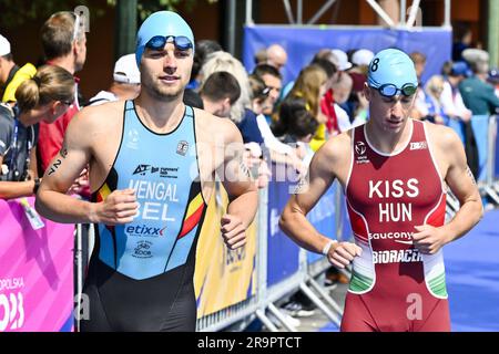 Cracovie, Pologne. 28th juin 2023. L'athlète de triathlon Arnaud Mengal en action lors de l'événement de triathlon masculin aux Jeux européens de Cracovie, en Pologne, le mercredi 28 juin 2023. Les Jeux européens de 3rd, officieusement connus sous le nom de Cracovie-Malopolska 2023, sont des manifestations sportives internationales prévues du 21 juin au 02 juillet 2023 à Cracovie et à Malopolska, en Pologne. BELGA PHOTO TEAM BELGIQUE crédit: Belga News Agency/Alay Live News Banque D'Images