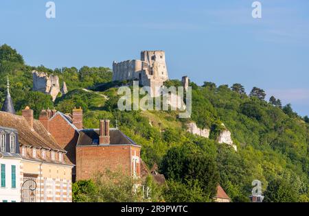 Ruines du château médiéval perché Château Gaillard surplombant la Seine aux Andelys, une jolie petite ville d'Eure, en Normandie, dans le nord de la France Banque D'Images