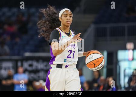 Chicago, États-Unis. 28th juin 2023. Chicago, États-Unis, 28 juin 2023: Jordin Canada (21 points Los Angeles Sparks) pendant le match entre le ciel de Chicago et les parcs de Los Angeles le mercredi 28 juin 2023 à Wintrust Arena, Chicago, États-Unis. (PAS D'UTILISATION COMMERCIALE) (Shaina Benhiyoun/SPP) crédit: SPP Sport Press photo. /Alamy Live News Banque D'Images