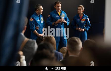 Journée des sciences de la NASA à Capitol Hill. Les astronautes SpaceX Crew-5 de la NASA, Koichi Wakata de l’Agence japonaise d’exploration aérospatiale (JAXA), ont quitté, et Josh Cassada et Nicole Mann de la NASA, ont parlé lors de la Journée scientifique sur la colline de la NASA, mercredi, 7 juin 2023, au Rayburn House Office Building à Washington. Mann, Cassada et Wakata ont passé 157 jours dans l'espace dans le cadre de l'expédition 68 à bord de la Station spatiale internationale. Banque D'Images