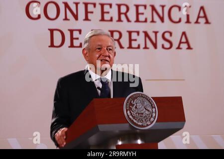 Mexico, Mexique. 28th juin 2023. 28 juin 2023 à Mexico, Mexique: Le président du Mexique, Andres Manuel Lopez Obrador, parle lors de la conférence d'information quotidienne du matin devant les journalistes au palais national, sur 28 juin 2023 à Mexico, Mexique. (Photo de Carlos Santiago/ Credit: EYEPIX Group/Alamy Live News Banque D'Images