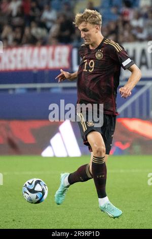 Batumi, Géorgie. 28th juin 2023. Football, U21 hommes ; Championnat d'Europe ; Angleterre - Allemagne, cycle préliminaire, Groupe C, Matchday 3, Adjarabet Arena : Nelson Weiper en Allemagne joue le ballon. Credit: Sebastian Kahnert/dpa/Alay Live News Banque D'Images