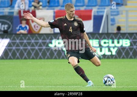 Batumi, Géorgie. 28th juin 2023. Football, U21 hommes; Championnat d'Europe; Angleterre - Allemagne, tour préliminaire, Groupe C, Matchday 3, arène Adjarabet : Marton Dardai en Allemagne joue le ballon. Credit: Sebastian Kahnert/dpa/Alay Live News Banque D'Images