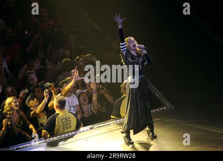 WASHINGTON, DC - SEPTEMBRE 23 : Madonna se produit au cours de son MDNA Tour au Verizon Center à Washington, D.C. 23 septembre 2012. (Photo par © Norte photo) Banque D'Images