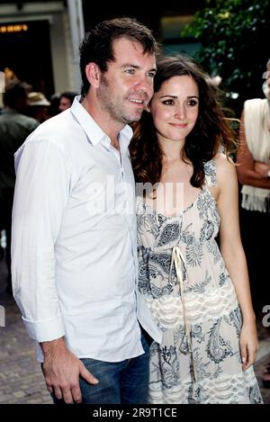 Brendan Cowell et Rose Byrne à la première des aventures de Snugglepot & Cuddlepie & Little Ragged Blossom. Théâtre Royal. Le Festival de Sydney. Sydney, Australie. 12.01.07. Banque D'Images