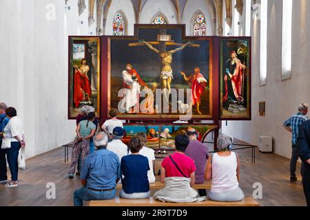 Colmar, France – 21 juin 2023 : Musée Unterlinden. Le retable Isenheim de la sculpture Nikolaus Hagenauer et du peintre Matthias Gruenewald de 151 Banque D'Images