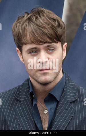 LONDRES, ROYAUME-UNI - 28 JUIN 2023 : Joey Batey participe à la première britannique de la saison de sorcellerie 3 de Netflix au bâtiment NOW de St Giles Square à Londres, au Royaume-Uni sur 28 juin 2023. (Photo de Wiktor Szymanowicz/NurPhoto) Banque D'Images