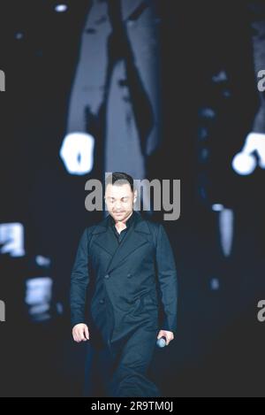 28 juin 2023, Naples, Italie : le chanteur italien Tiziano Ferro se produit en direct au stade Maradona à Naples avec sa tournée de TZN2023. (Credit image: © Paola Visone/Pacific Press via ZUMA Press Wire) USAGE ÉDITORIAL SEULEMENT! Non destiné À un usage commercial ! Banque D'Images