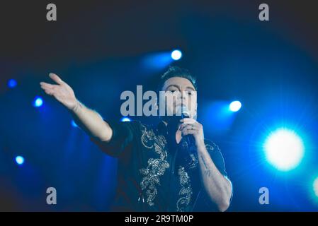 28 juin 2023, Naples, Italie : le chanteur italien Tiziano Ferro se produit en direct au stade Maradona à Naples avec sa tournée de TZN2023. (Credit image: © Paola Visone/Pacific Press via ZUMA Press Wire) USAGE ÉDITORIAL SEULEMENT! Non destiné À un usage commercial ! Banque D'Images