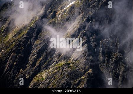 Un paysage de montagne exceptionnel des Hautes Tatras. Vue depuis le col de Lomnicka. Banque D'Images