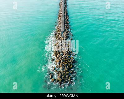 Une vue aérienne de Murrells Inlet, Caroline du Sud, avec ses superbes eaux turquoises Banque D'Images