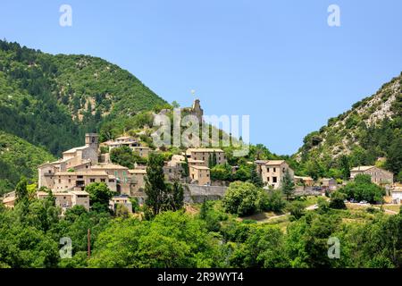 Campagne Village de Brantes Nyons Drôme France Banque D'Images