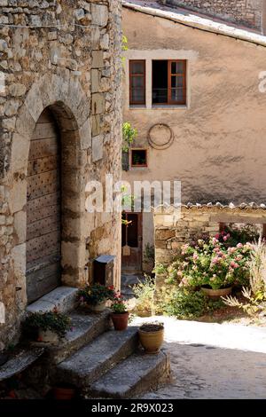 Village médiéval de Simiane-la-Rotonde Forcalquier Provence-Alpes-Côtes d'Azur France Banque D'Images