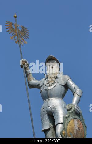 Figurine de chevalier avec lance et bouclier au hop bien construit 1573, détail, figurine d'aigle, animal héraldique, armure, Moyen âge, Arnstadt, Thuringe Banque D'Images