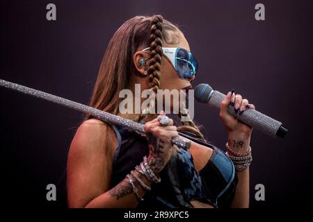 Roskilde, Danemark. 29th juin 2023. Le rappeur américain Latto donne un concert en direct pendant le festival de musique danois Roskilde Festival 2023 à Roskilde. (Crédit photo : Gonzales photo/Alamy Live News Banque D'Images