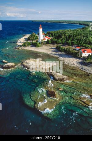 Image aérienne du phare de Cove Island, péninsule Bruce, Ontario, Canada Banque D'Images