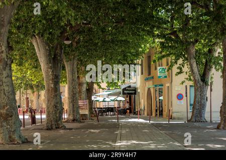 Rue scène Riez Forcalquier Alpes-de-haute-Provence Provence-Alpes-Côte d'Azur France Banque D'Images