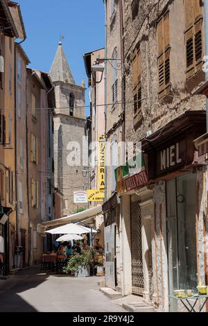 Scène de café à Riez Forcalquier Alpes-de-haute-Provence Provence-Alpes-Côte d'Azur France Banque D'Images