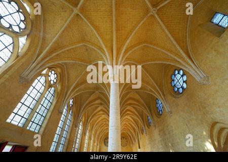 Plafond à côtes du réfectoire de l'Abbaye de Saint-Jean-des-Vignes sur la commune de Soissons dans le département français de l'Aisne en Picardie, France Banque D'Images