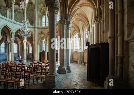 Ambulatoire du transept sud de la basilique-cathédrale de Soissons, dédiée à Saint Gervais et Saint Protais dans le département de l'Aisne à Picard Banque D'Images