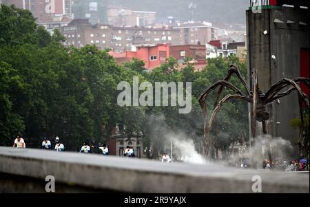 Bilbao, Espagne. 29th juin 2023. Movistar les pilotes de l'équipe photographiés lors de la présentation de l'équipe avant l'édition 110th de la course cycliste Tour de France, à Bilbao, Espagne, le jeudi 29 juin 2023. Le Tour de France de cette année a lieu du 01 au 23 juillet 2023 et commence par trois étapes en Espagne. BELGA PHOTO JASPER JACOBS crédit: Belga News Agency/Alay Live News Banque D'Images