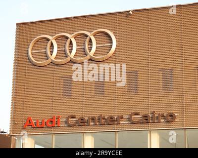 Le Caire, Egypte, 26 juin 2023: Audi centre le Caire, Audi AG, un constructeur automobile allemand de véhicules de luxe dont le siège est à Ingolstadt, Bavière, Germ Banque D'Images