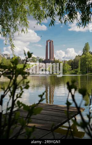 Mausolée reflet dans le parc aquatique Banque D'Images