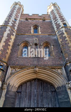 L'entrée au collège de Cambridge Banque D'Images