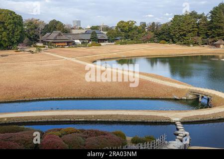 Jardin Korakuen (後楽園?) à Okayama, Japon. Korakuen est classé comme l'un des trois meilleurs jardins paysagers du Japon. Banque D'Images