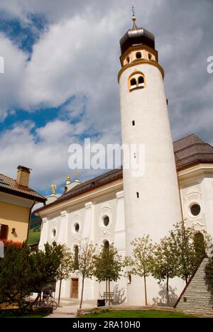 St. Eglise de Michael, San Candido, Eglise de Michaelis, San Candido, San Candido, Trentin-Haut-Adige, Tyrol du Sud, Italie Banque D'Images