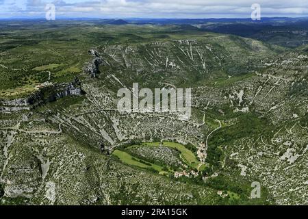 FRANCE. GARD (30) PAIE VIGANAIS. VUE AÉRIENNE DU CIRQUE DE NAVACELLES (ÉTIQUETÉ GRAND SITE DE FRANCE) Banque D'Images