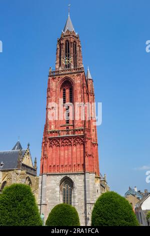 Tour rouge de la rue Jan église à Maastricht, pays-Bas Banque D'Images