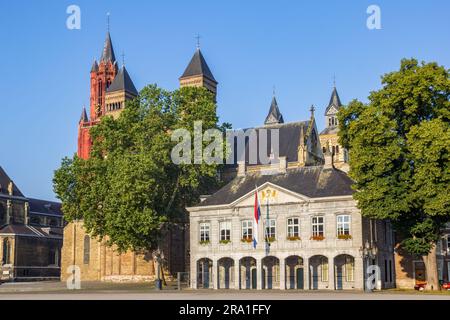 Bâtiments historiques à la place Vrijthof à Maastricht, pays-Bas Banque D'Images