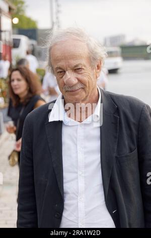 Paris, France. 29th juin 2023. Patrick Chesnais participe à la partie de pétanque gastronomique 9th (Trophée de la Pétanque gastronomique) au port de plaisance de Paris Yatch, sur 29 juin 2023, à Paris, en France. Crédit : Bernard Menigault/Alamy Live News Banque D'Images