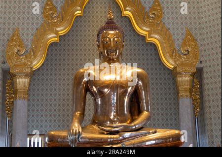 Wat Traimit Withayaram Worawihan, Temple du Bouddha d'Or, à Bangkok. Il contient le Bouddha d'or qui est fait d'or solide et est de 5 1/2 tonnes Banque D'Images