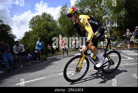 Bilbao, Danemark. 30th juin 2023. Wout van Aert de l'équipe Jumbo-Visma photographié lors d'une session de formation pour l'édition 110th de la course cycliste Tour de France, à Bilbao, Espagne, le vendredi 30 juin 2023. Le Tour de France de cette année a lieu du 01 au 23 juillet 2023 et commence par trois étapes en Espagne. BELGA PHOTO JASPER JACOBS crédit: Belga News Agency/Alay Live News Banque D'Images