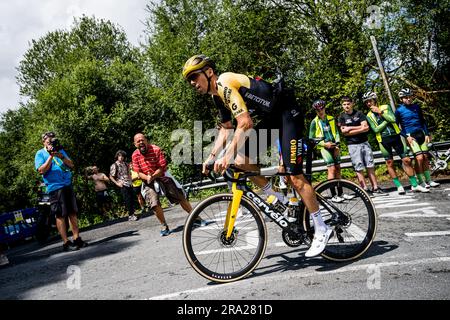 Bilbao, Danemark. 30th juin 2023. Français Christophe Laporte de Jumbo-Visma photographié en action lors d'une session de formation pour l'édition 110th de la course cycliste Tour de France, à Bilbao, Espagne, vendredi 30 juin 2023. Le Tour de France de cette année a lieu du 01 au 23 juillet 2023 et commence par trois étapes en Espagne. BELGA PHOTO JASPER JACOBS crédit: Belga News Agency/Alay Live News Banque D'Images