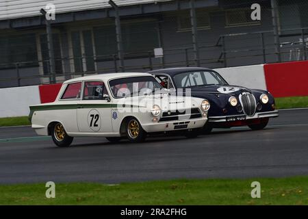 Roy Alderslade, Lotus Ford Cortina Mk1, DRHC Jack Sears Trophée pour 1958-1966 voitures de tourisme, une course de quarante-cinq minutes avec option de deuxième pilote, Banque D'Images